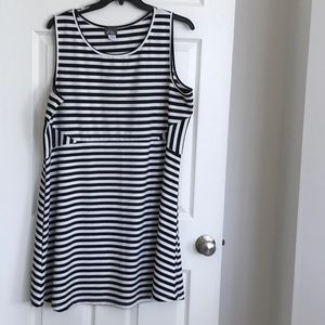 Plus size dress 3x  black & white stripe